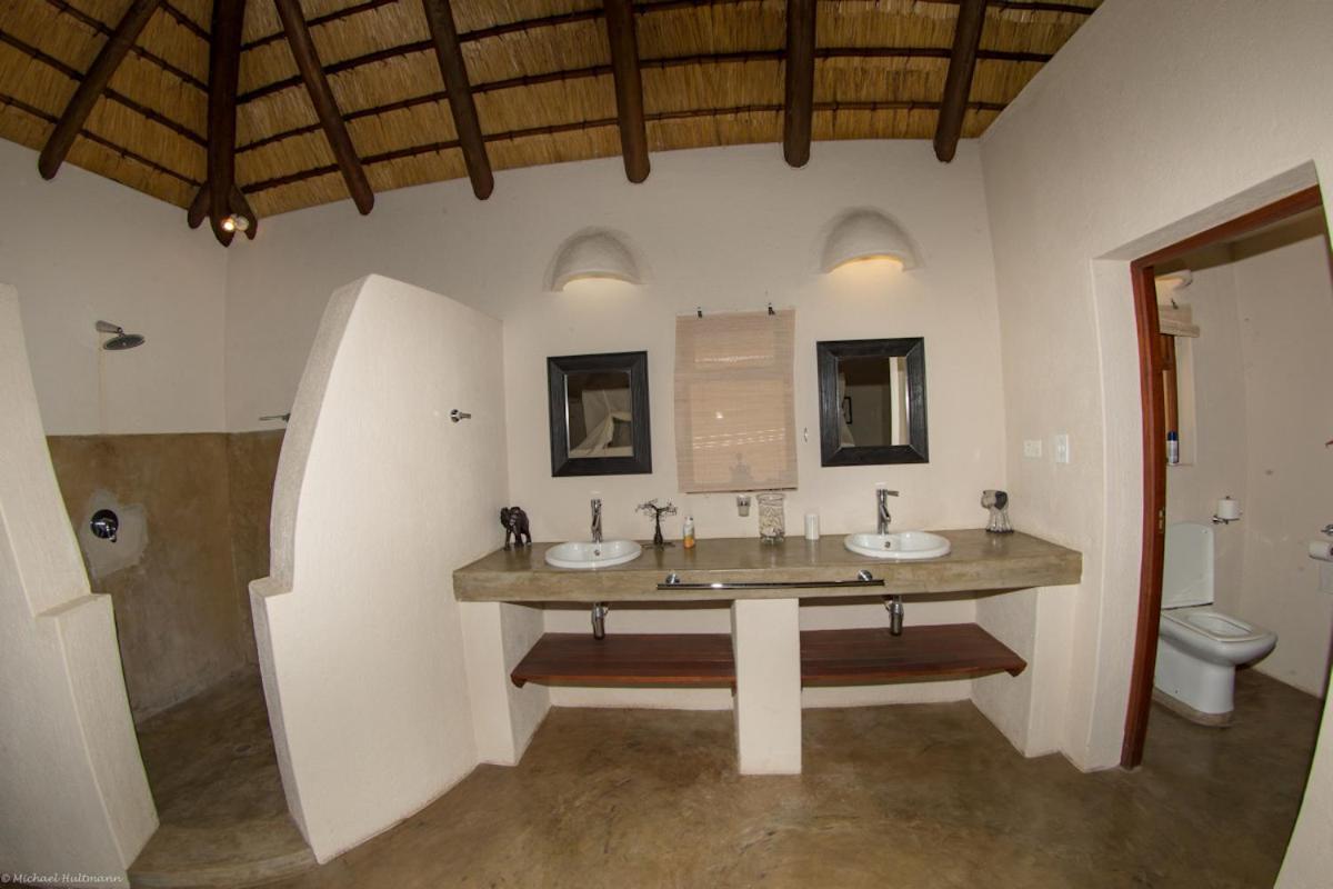 Stunning Mountain Views From A 3-Bedroom Home With Pool โฮดสปรูท ภายนอก รูปภาพ
